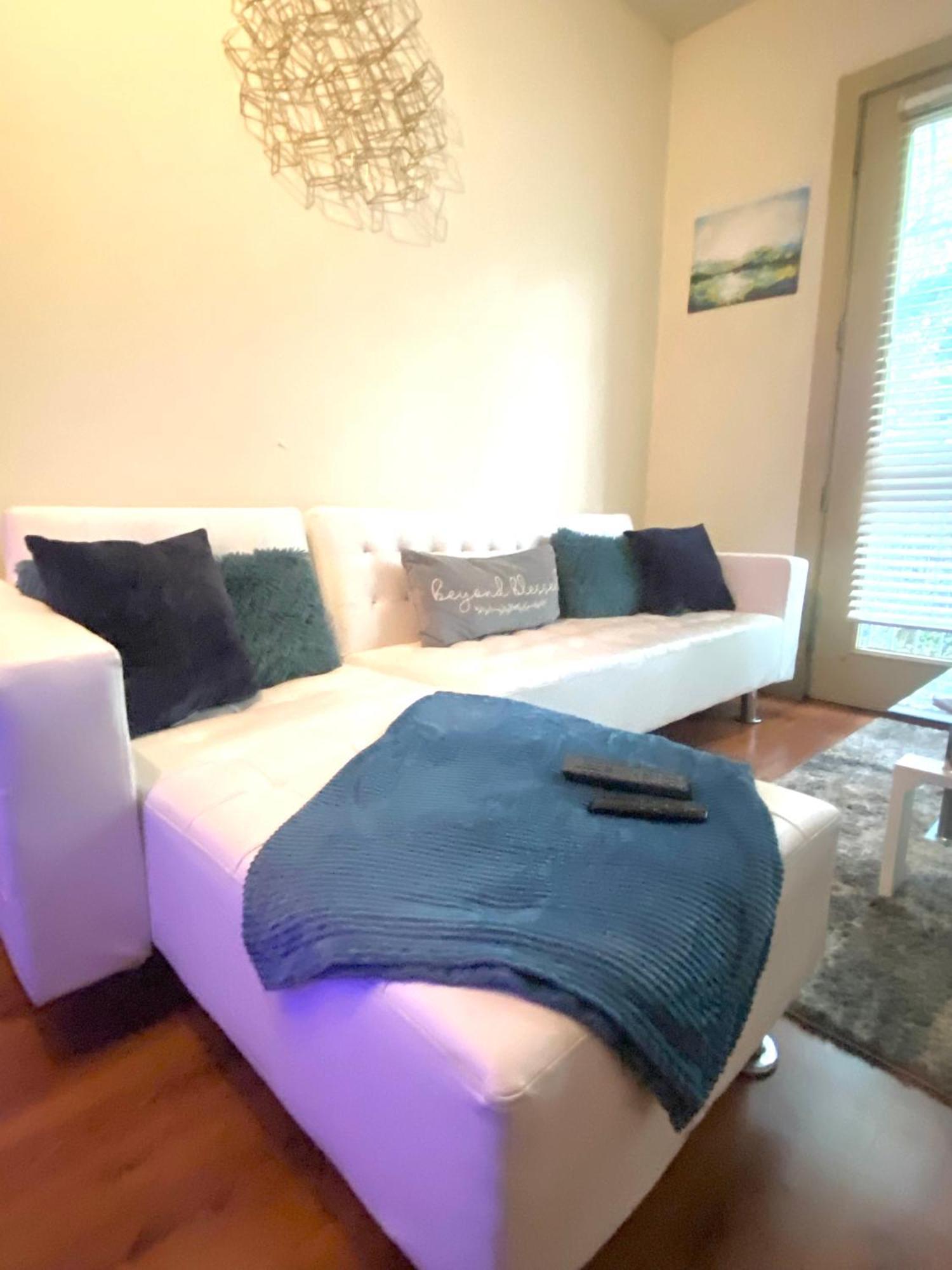 Ferienwohnung 1Bd Gorgeous Loft In Buckhead Free Wi-Fi, Parking Atlanta Exterior foto